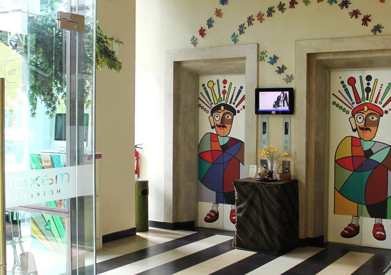 萨邦麦可思万酒店 雅加达 外观 照片